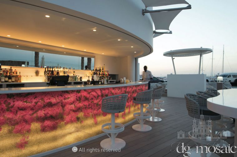 Мозаика, декорированное стекло/ панель с подсветкой, Jumeirah Beach Hotel. Outdoor Bar, Backlit Panel, DG Mosaic