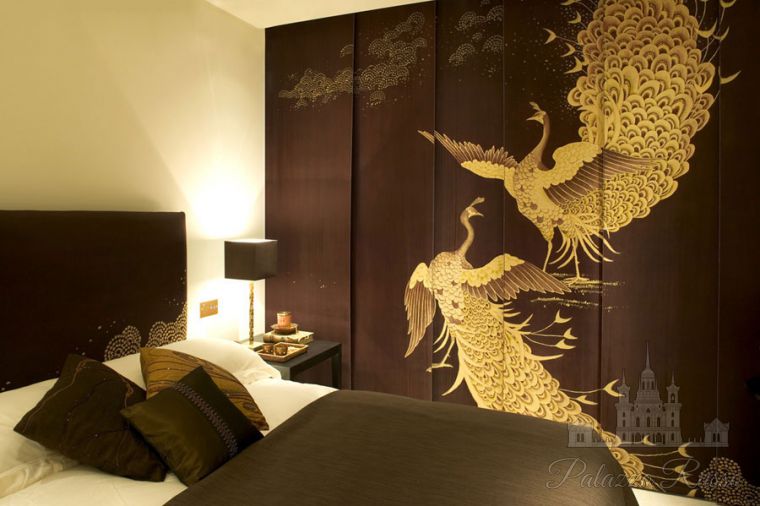 Обои ручной работы, шелк, цветовая гамма Original на шелковом твиле Deep Taupe, WHISTLER PEACOCKS/ 2143, De Gournay